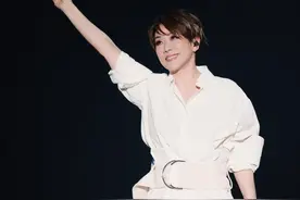 林忆莲2025巡演北京站落幕  四十年金曲串连 四万人情感共振图片