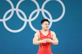 伤情｜石智勇：肱四头内侧肌肉断了图片