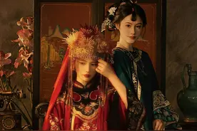 圻夏夏自编自导自演，快手星芒短剧《浮华梦》呈现异次元之恋图片