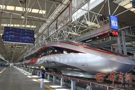 西安直达香港高铁11∶04出发抵港后再采用“一地两检”完成通关 首发两日的商务座已售罄图片