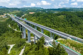 #（经济）张南高速湖北段即将建成通车图片