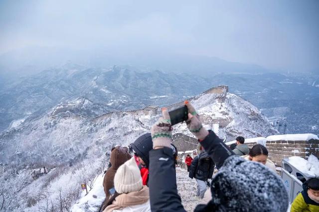 江山如此多娇！雪后八达岭分外妖娆