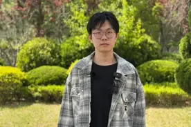 山东烟台：网约车内勇救同学而错过考试的学子获评“见义勇为先进个人”图片