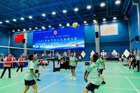 激情澎“排”！银川市职工气排球比赛精彩开赛图片