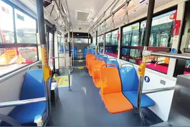 烟台“上新”120台纯电动公交车图片