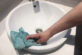 办理健康证怎能走过场图片