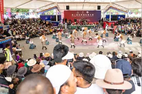 西藏：拉萨举办第二届锅庄舞大赛图片