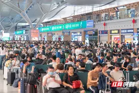 国庆假期长沙高铁预计发送旅客172万人次 30日增开C6787次尚有充足余票图片