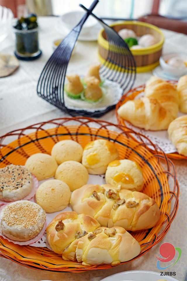 一天看球，一天逛吃！湛江文旅送你一份“超会玩”攻略→