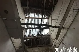 房顶被掀翻瓜棚农田被砸毁，一场龙卷风把山东菏泽村民的家底儿卷没了图片