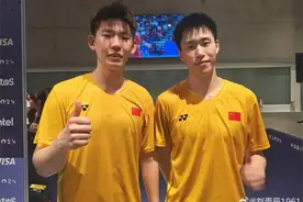 国羽第二男双刘雨辰和欧烜屹退役图片