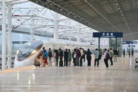 京津城际亦庄站开始试运营图片