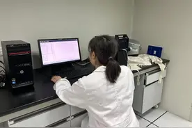 注意！不是能遮阳的衣服都叫防晒衣图片