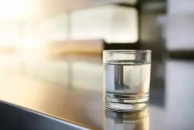 秋季饮水有诀窍！这份秋季科学补水指南助您健康润燥