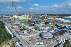 南方+探访中国最南端核电基地：全球首个在建小型堆启动主设备安装图片