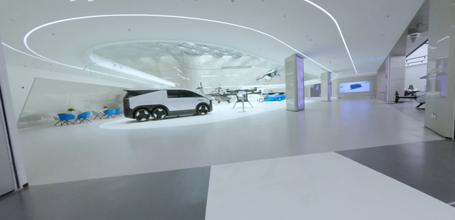 小鹏新总部“航站楼”汇天全新展厅首次公开