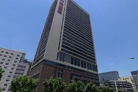 时常感觉腿部酸胀疼痛，女子查出“腿梗”图片