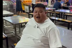 网红良子体重350多斤 胃袋占150多斤 医生解析：相当于3个成年人的重量压在身上图片