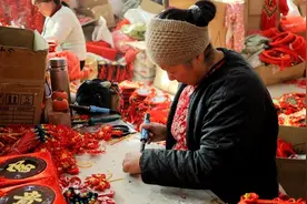 好山东｜指尖编织美好，全国七成中国结来自临沂这个小镇图片