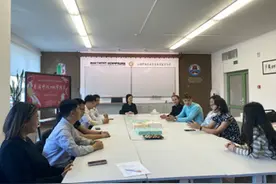 白俄罗斯体大孔院举行特色活动欢庆中秋国庆图片