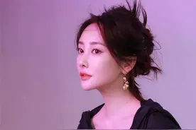 物业回应“演员李纯母亲被困电梯50分钟”：突发停电，我们也没接到通知图片