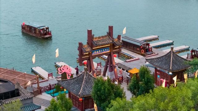 冬游开封必看！汴河游船三大航线+船型指南~