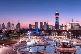 夜幕之下，品味济南图片