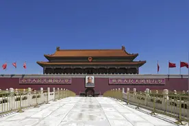 天安门城楼维护检修后重新亮相图片