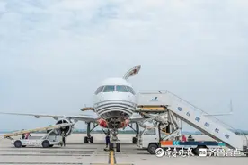 烟台机场今年“樱桃航班”启航！预计运输大樱桃6000余吨图片