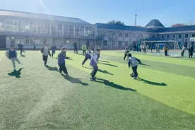 激情足球为多彩校园注入活力------威海市长征路小学举办第八届班级足球联赛图片