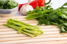 这些食物是结节的“消除剂”，每天吃一点，身体会感谢你图片