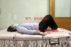 健康小站 | 职场健康新策略，两个动作，办公桌旁轻松锻炼盆底肌图片