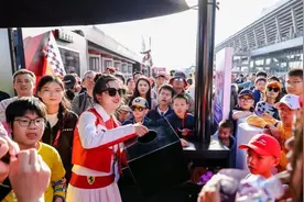 沉浸式赛道体验！来虚拟F1中国公开赛展台感受速度与激情图片