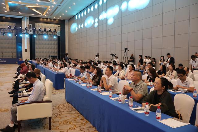 【2025数博会】共绘数智赋能共同富裕新蓝图！“一带一路”国际大数据产业交流活动圆满落幕