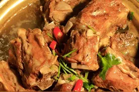 馋得流口水！这一锅，补冬必备……图片