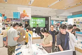 补贴政策带动门店客流量销售额成倍增长图片