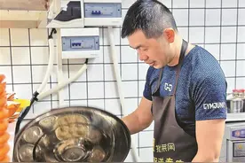 求职女生被小店免单 “暖心接力”在持续 来了深圳，不仅免单还免忧图片