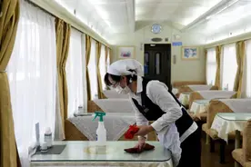 餐车低消、越席乘车、蛮横霸座、硬卧代硬座……12306回应这些坐席争议图片