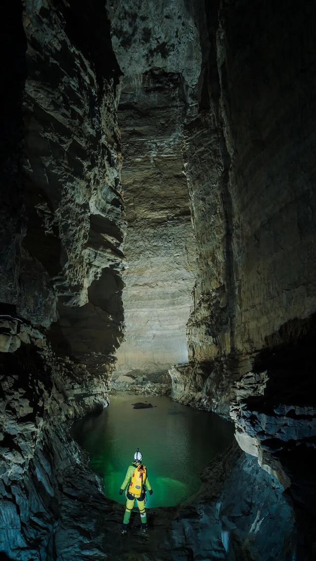 惊艳伦敦！双河溶洞携北纬 28°秘境奇观闪耀世界舞台！