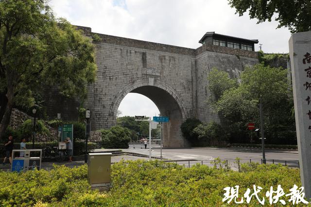读城｜City Walk 升级City Drive！南京六朝文脉开进现实