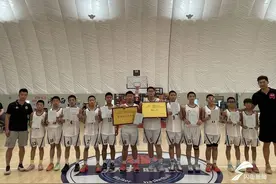 聊城男篮首进省运动会篮球积分赛（男子乙组）前八图片