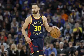 勇士队记：斯蒂芬-库里将缺席今日背靠背战雄鹿一役图片