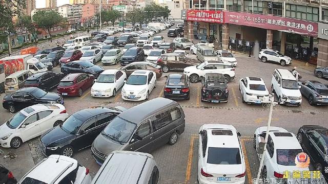 线下接头“买卖兵器”，女子提现60万赴约！