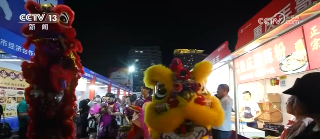 各地非遗民俗“串珠成链”点亮佳节 “到中国过春节”成为新潮流新风尚