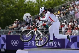 四川姑娘邓雅文巴黎夺冠 启蒙教练：从进田径队开始，她的目标就是参加奥运会图片