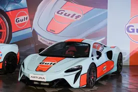 赛车赞助拓展至体育营销，GULF海湾石油签约韩寒图片