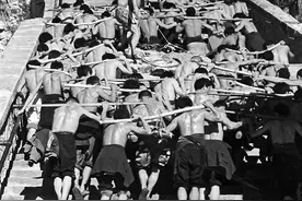 特稿216丨挑山工图片