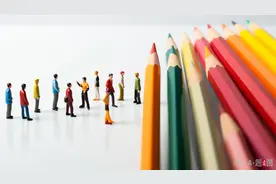 北大哲学博士入职民办高校被指浪费学历！本人回应：年收入35万左右，不后悔也没放弃学术理想图片