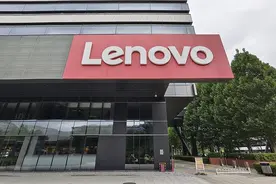 AI需求助推联想集团二季度营收增两成，杨元庆：混合式AI对所有业务是个变革图片