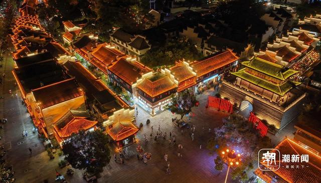 金华古城夜游人气旺